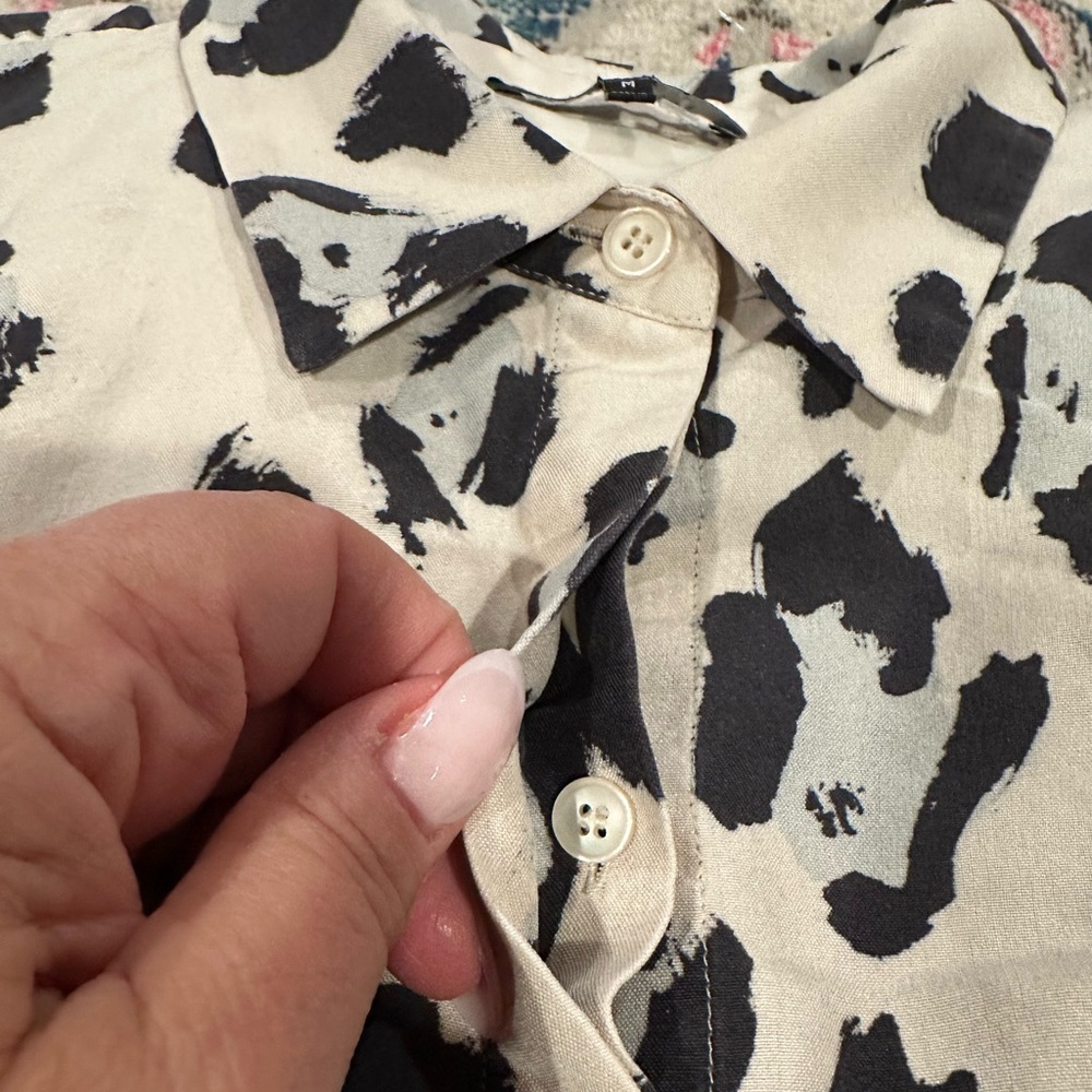 Lafayette 148 Scottie Silk Animal Print Leopard Black Cream White Blue Blouse M - Picture 4 of 11